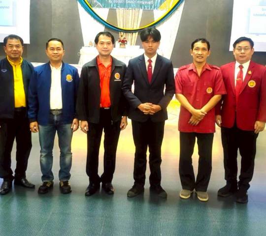 ร่วมกิจกรรมสรุปผลการดำเนินโครงการชมรมวิชาชีพฯ